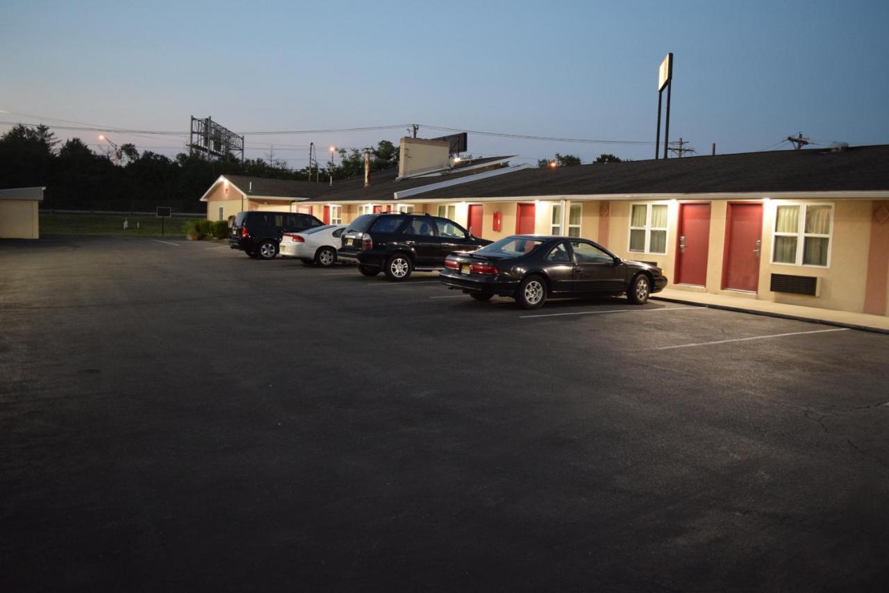White Oaks Motel Pennsville/Carneys Point Esterno foto